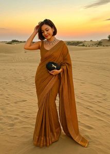 💛Elegant Brown Saree✨