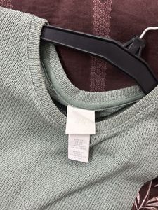 H&amp;M KNITTED NO-SLEEVE TOP 5