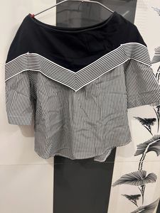 Black Striped Top Of L Size