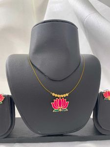 Lotus Charm Invisible Necklace