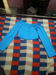 Blue Long Sleeve Crop Top new with tag