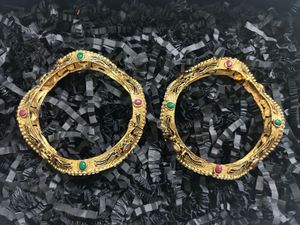 Gold-toned Bangle/kada Set