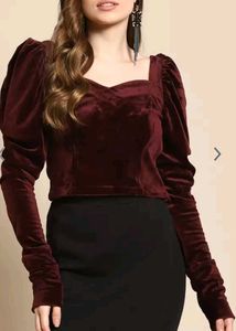 Women Burgundy Sweetheart Neck Top