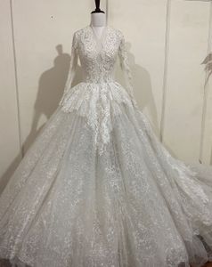 Stunning Lace Wedding Gown
