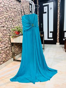 Very Pretty Party Gown❤️
