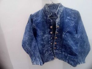 Denim Croped Jacket With 3/4 Sleeves