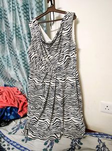Wardrobe 2xl White with Blue Stripes