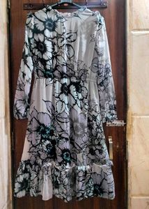 Floral Black 🖤✨Dress With Blue 💙 And Grey Colour Mixed.✨🪩🖤