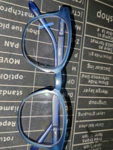 Stylish Blue Huestir Glasses