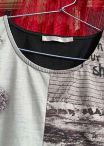 Artistic Monochrome Sleeveless Tunic Top