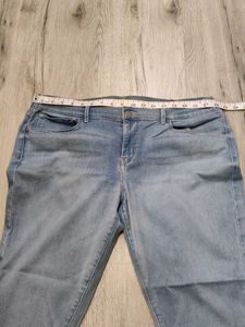 Ma2130 Levi&#39;s jeans waist 36 inches