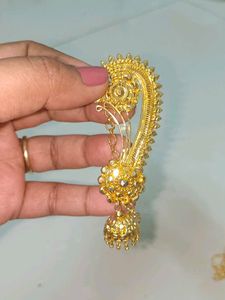 4 Set Vintage Gold Tone Earrings