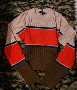 cropped oversized sweater.