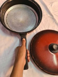 Frying Pan With Cover