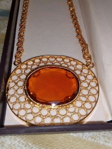 Real Stone Dollar With Chain..