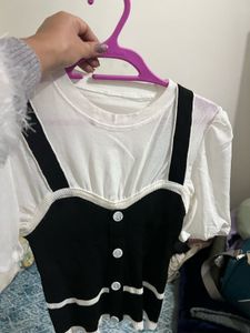 Chic Black &amp; White Mini top koriean style