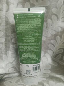 The Derma Co Moisturizing Cream