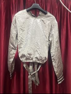 Silver Bow Back Top🩶🎀