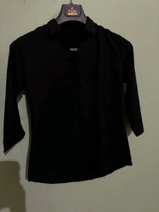 Black 3/4 Sleeve Blouse