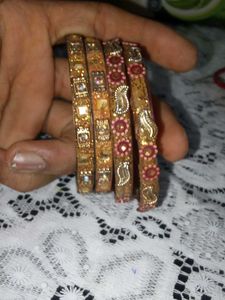 Set of 4 Gold Decorative Bangles