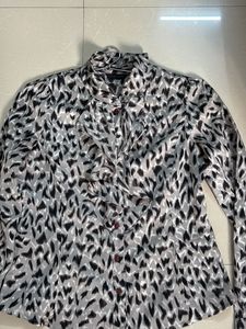 Olivia Lauren Printed Shirted