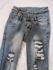 Ripped Jeans 👖