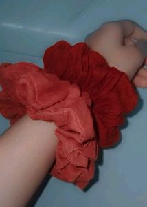 Red Scrunchie Set