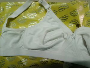 Dollar Woman Wirefree Bra, New with tag