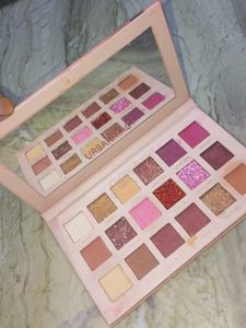 Nude Shade Eye Shadow Pallate