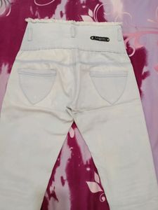 SLIM GIRL&#39;S DESIGNER DENIM JEANS