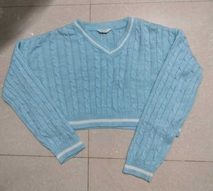 V neck blue sweater 💙