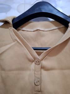 Collared Ribbed Crop Top