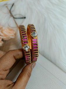 Kundan bangles