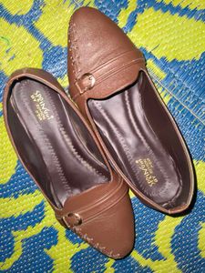 Brown Ballerinas