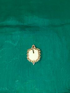 Gold-toned pendant