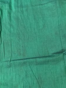 Good Green And Maroon Border Saree For Grabs
