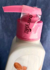 Everyuth Rejuvenating Body Lotion