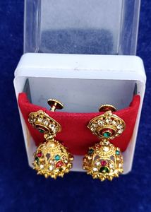 Golden Dimand Earrings.