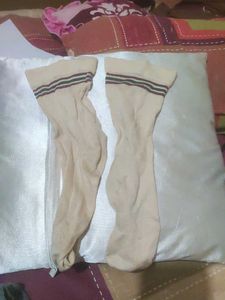 Women&#39;s White Socks