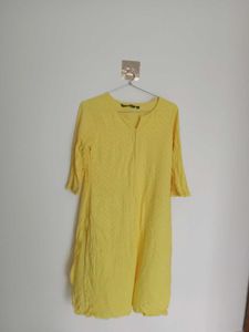 Avaasa Yellow Embroidered Kurta