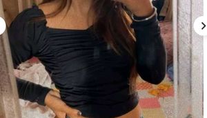Black Ruched crop Top