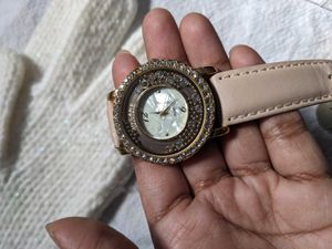 Elegant Crystal-Accented Women&#39;s Watch