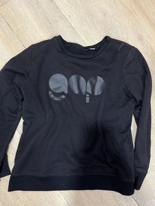 GAP Black Sweatshirt
