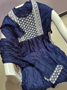 Nyra Pattern Kurta Set