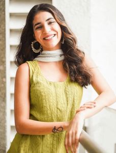 Label Aishwaryrika Forest Green Chikankari Kurta