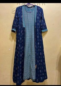 Avaasa Printed A-line Kurta With Jacket