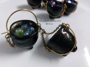 🎃Witches&#39; Cauldron Earrings🎃