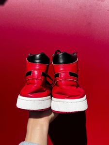 *Grab Or Miss* Nike Air Jordan 1 Bred