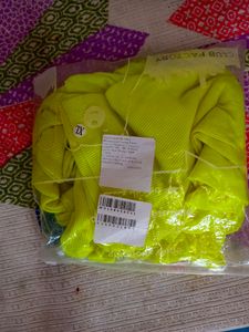 New Puffed Sleeve Top