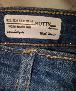 Kotty Straight Fit Jeans